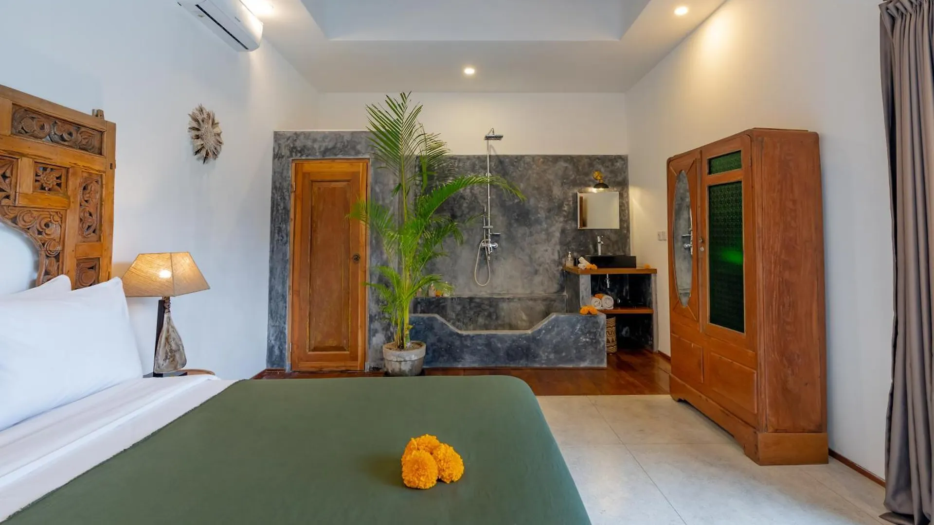 Villa Wuizy By Dreamawaybali Seminyak