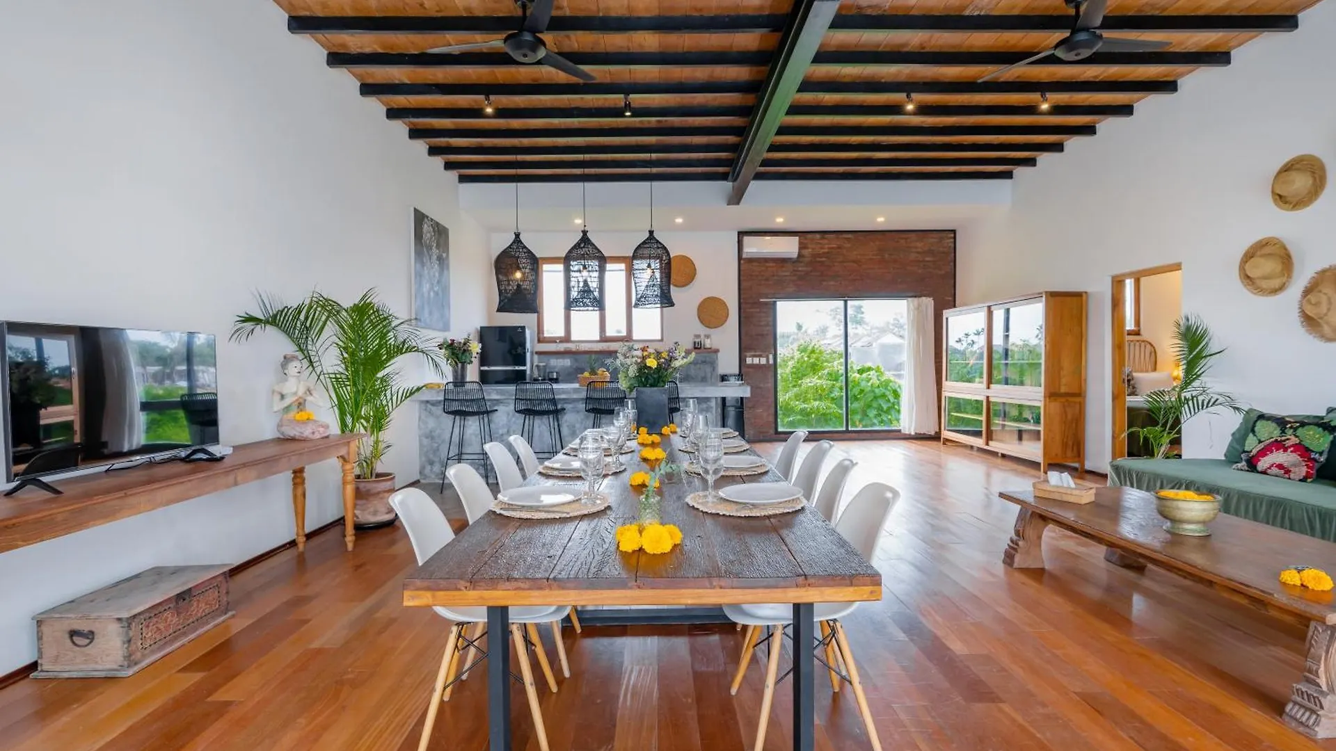 Villa Wuizy By Dreamawaybali Seminyak Indonesia